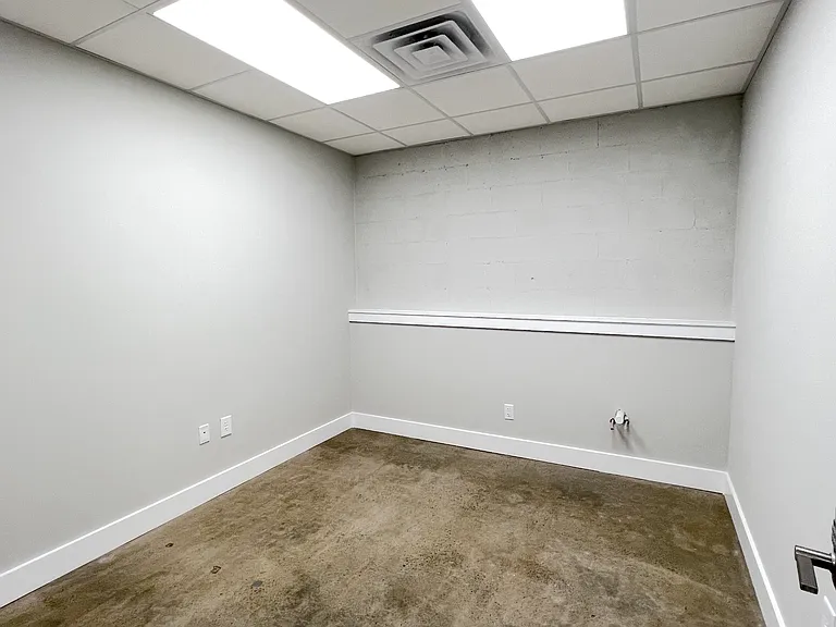 204 5th Ave E #102-103 — Photo 22