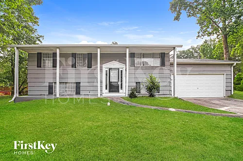 1199 Pineglen Dr Photo 1