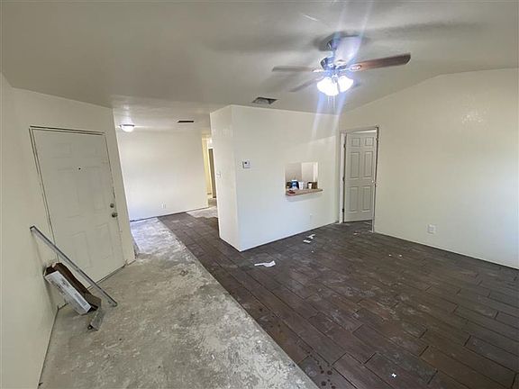 3rd image of 9647 Bratton Dr