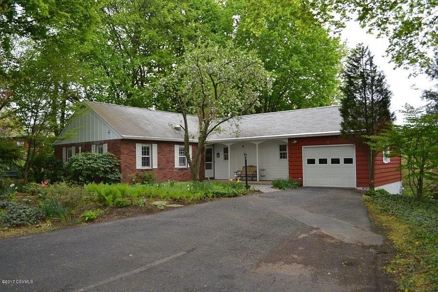 1st image of 96 Fairmount Dr
