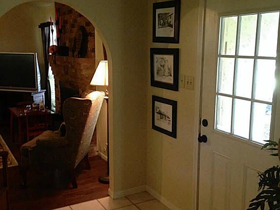 5th image of 427 Evergreen Dr