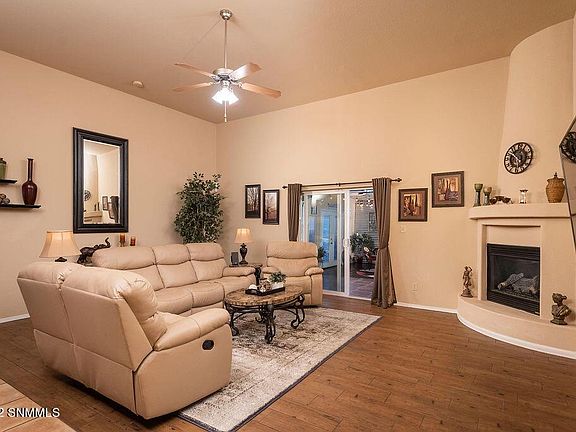 2nd image of 3950 Galina Ct