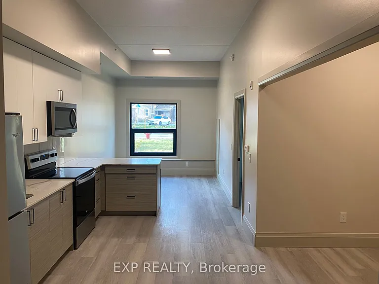 75 Barrie Rd #106 — Photo 8