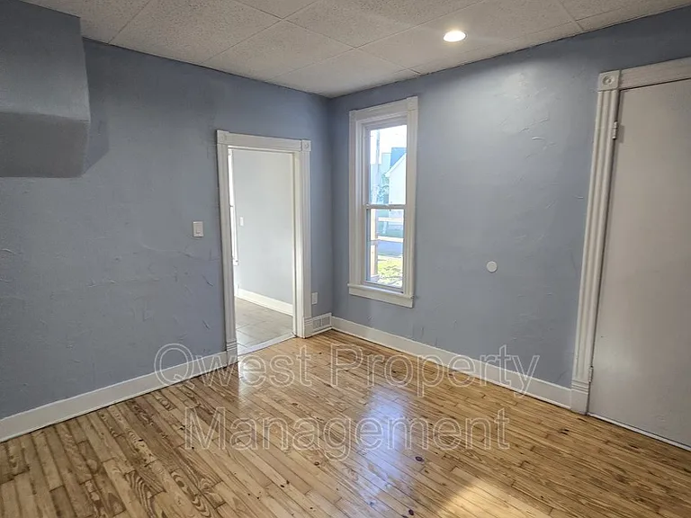 747 1st St NW #1 — Photo 5