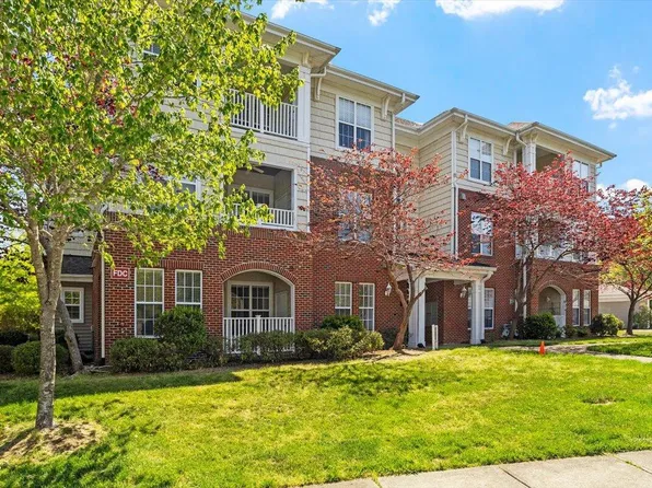 1011 Arborgate Cir, Chapel Hill, NC 27514