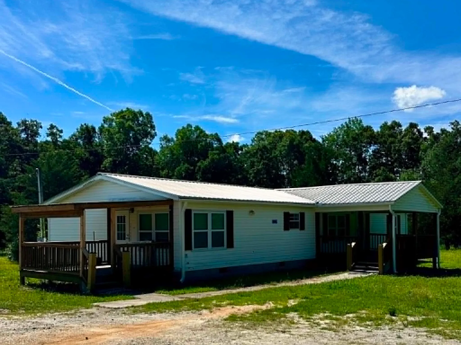 3 bed, 1456 sqft, $1,875 — Photo 2