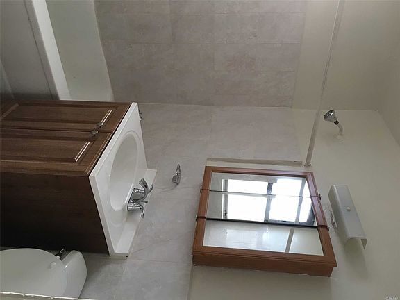 5th image of 100 Division Ave APT 1C