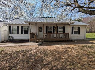 1742 Jackson Co High School Rd, McKee, KY 40447