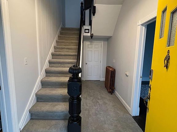 4th image of 150 E Main St APT A