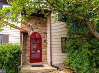 994 Bancroft Pl, Warminster, PA 18974