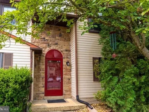 994 Bancroft Pl, Warminster, PA 18974