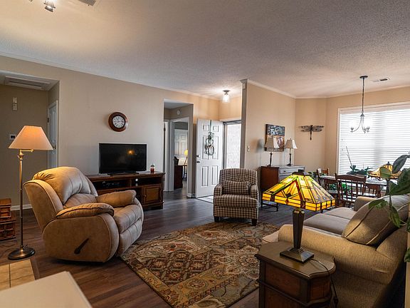 5th image of 2956 Millers Pond Dr