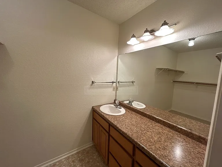 3422 Chisholm Trl — Photo 21