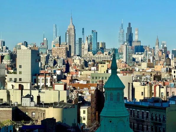 180 Park Row APT 13E, New York, NY 10007