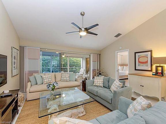 2nd image of 5898 Chanteclair Dr APT 422