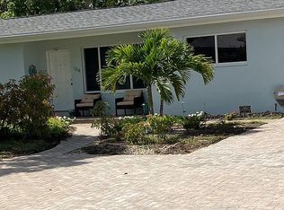 164 SE 27th Ct, Boynton Beach, FL 33435