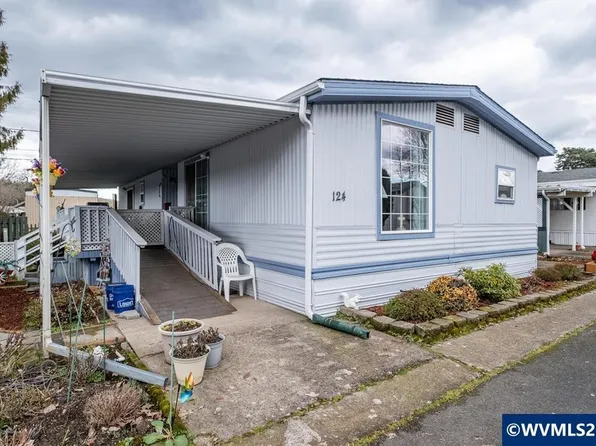 4882 Lancaster Dr NE Unit 124, Salem, OR 97305