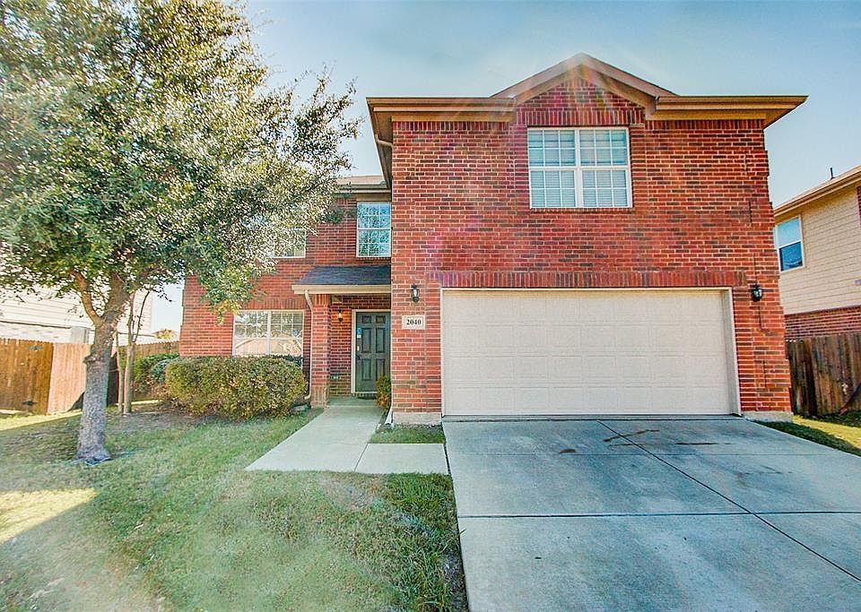 1st image of 2040 Pine Knot Dr