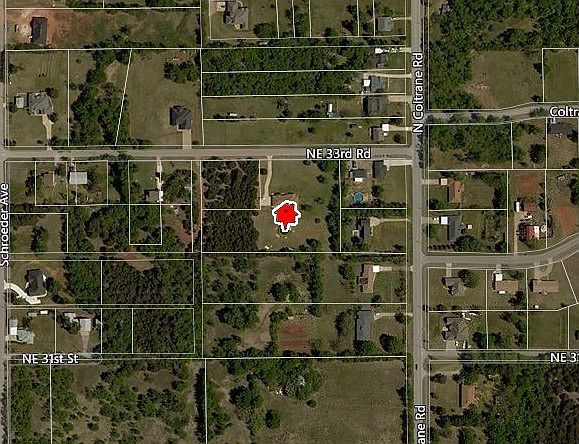 2nd image of 4206 NE 33rd St