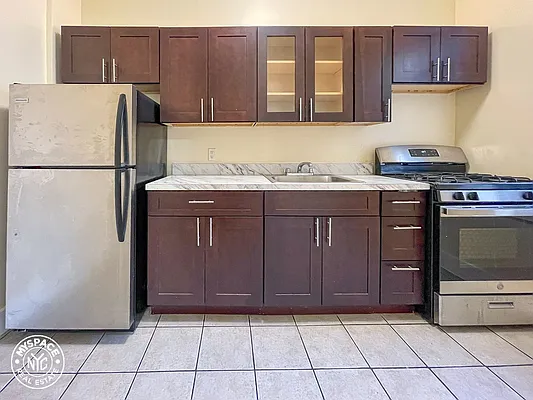 Rented by MySpaceNYC | media 2