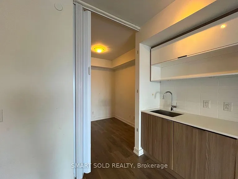 159 Wellesley St E #1706 — Photo 9