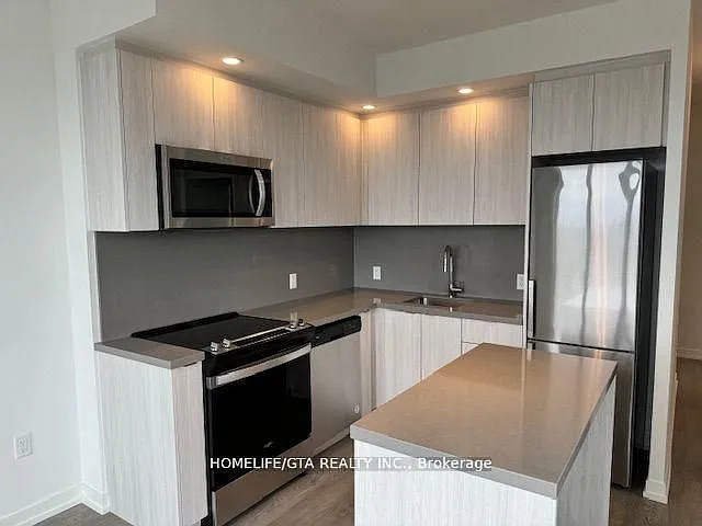 8868 Yonge St #819E — Photo 21
