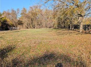 812 W Hill St, Navasota, TX 77868