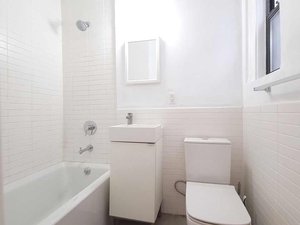 1st image of 172 5th Ave APT 3A