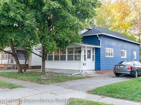 3rd image of 2441 Miami Ave SW