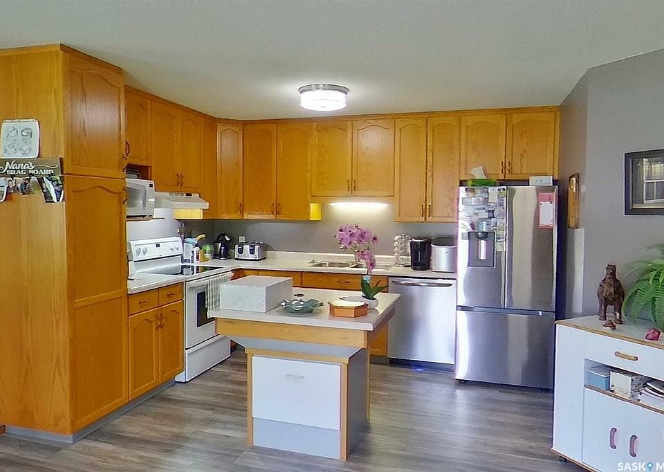 1309 98th St Tisdale SK Zillow