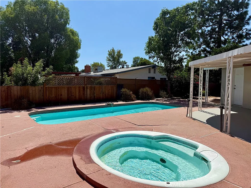 3 bed, 1598 sqft, $5,500 — Photo 4