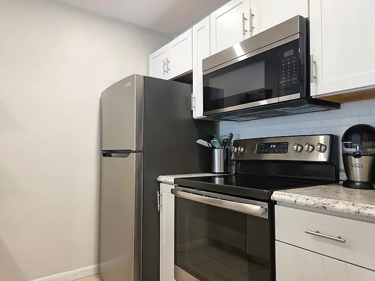 3800 SW 20th Ave #206 — Photo 8
