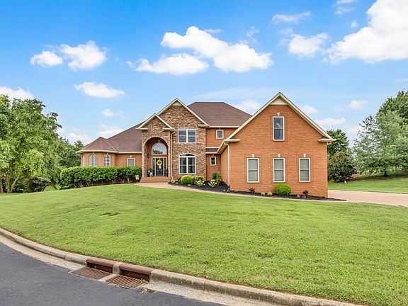 2nd image of 421 Treemont Dr