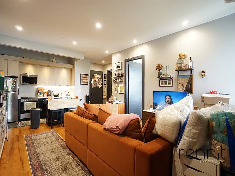 37 Wilson Ave #3B — Photo 5