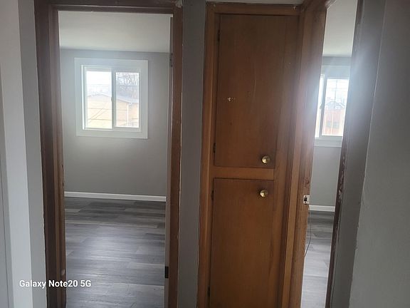 3rd image of 1764 E Livingston Ave #D