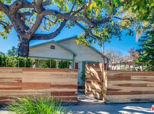 1548 Cabrillo Ave, Venice, CA 90291