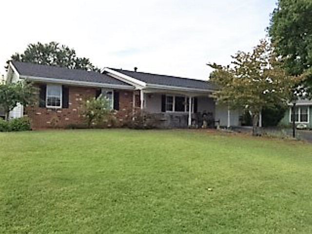 1st image of 2232 Woodcrest Dr
