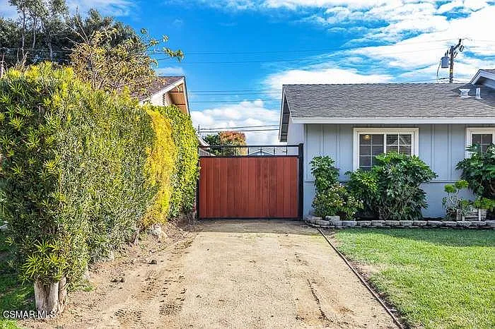 3958 Senan St — Photo 22