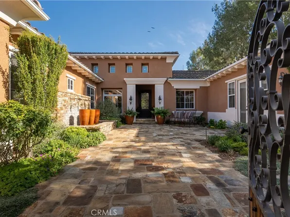 2439 N San Miguel Dr, Orange, CA 92867