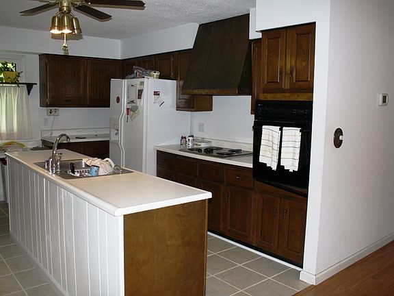 2nd image of 1802 Northwood Dr