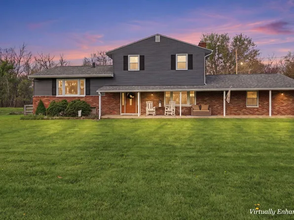 303 Summit St, Pleasantville, OH 43148