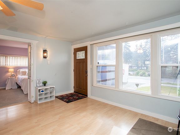 3rd image of 2117 S Sprague Avenue