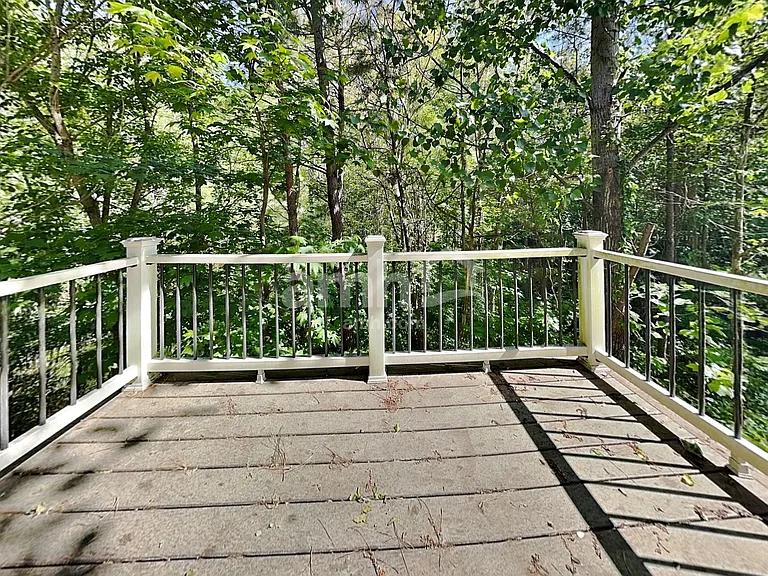 103 Kirk Dr — Photo 25