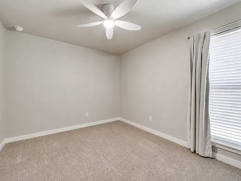 6714 Lonesome Dove Ln — Photo 14