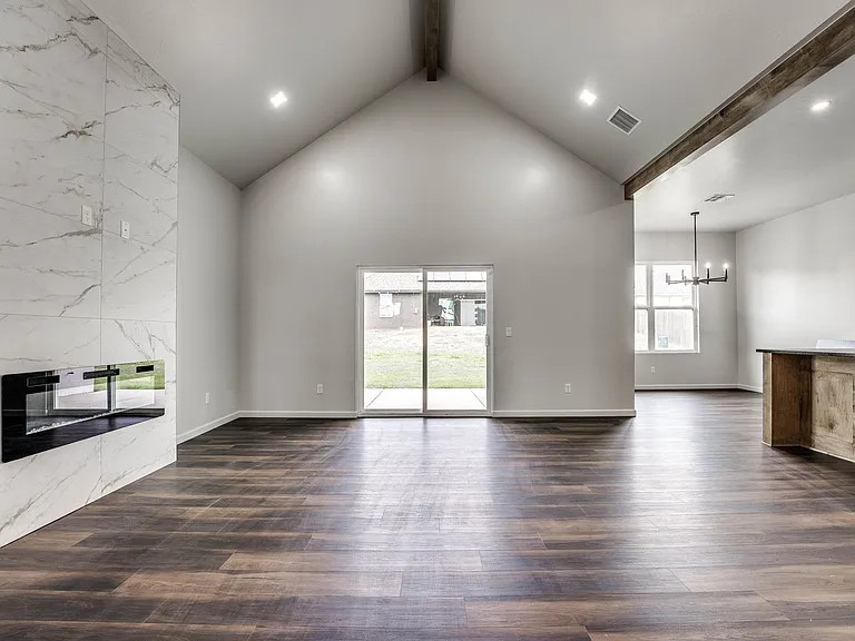 14301 Village Trl — Photo 10