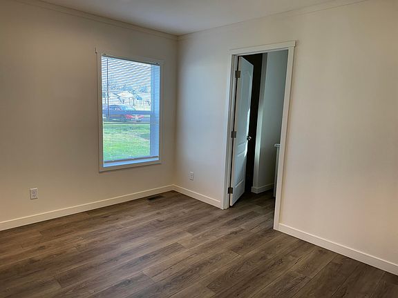 2nd image of 7414 NE 133rd Ave