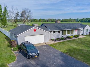 2622 W Creek Rd, Newfane, NY 14108