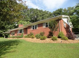 23 Dairypond Rd, Norris, TN 37828