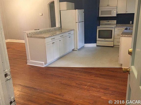 3rd image of 805 NE 8th Ave #B