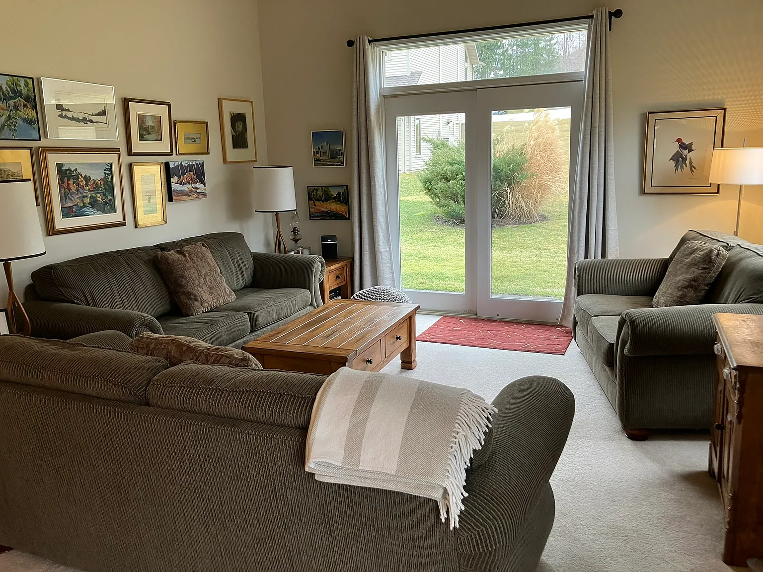 3 bed, 1450 sqft, $3,300 — Photo 4